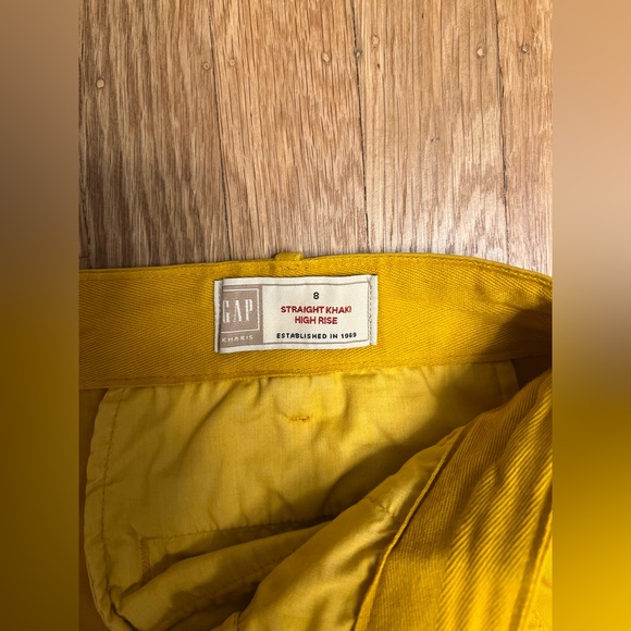 Mustard/Marigold Yellow Gap Khakis size 8, 26 inch inseam - Picture 3 of 7